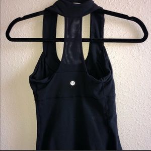 Lululemon tank size 6